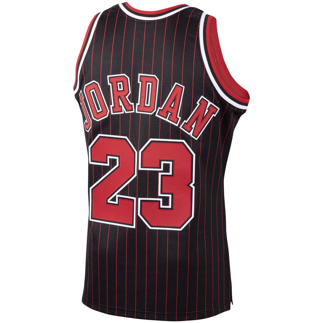 Michael Jordan Chicago Bulls Mitchell & Ness 1997/98 Hardwood Classics Authentic Jersey - White
